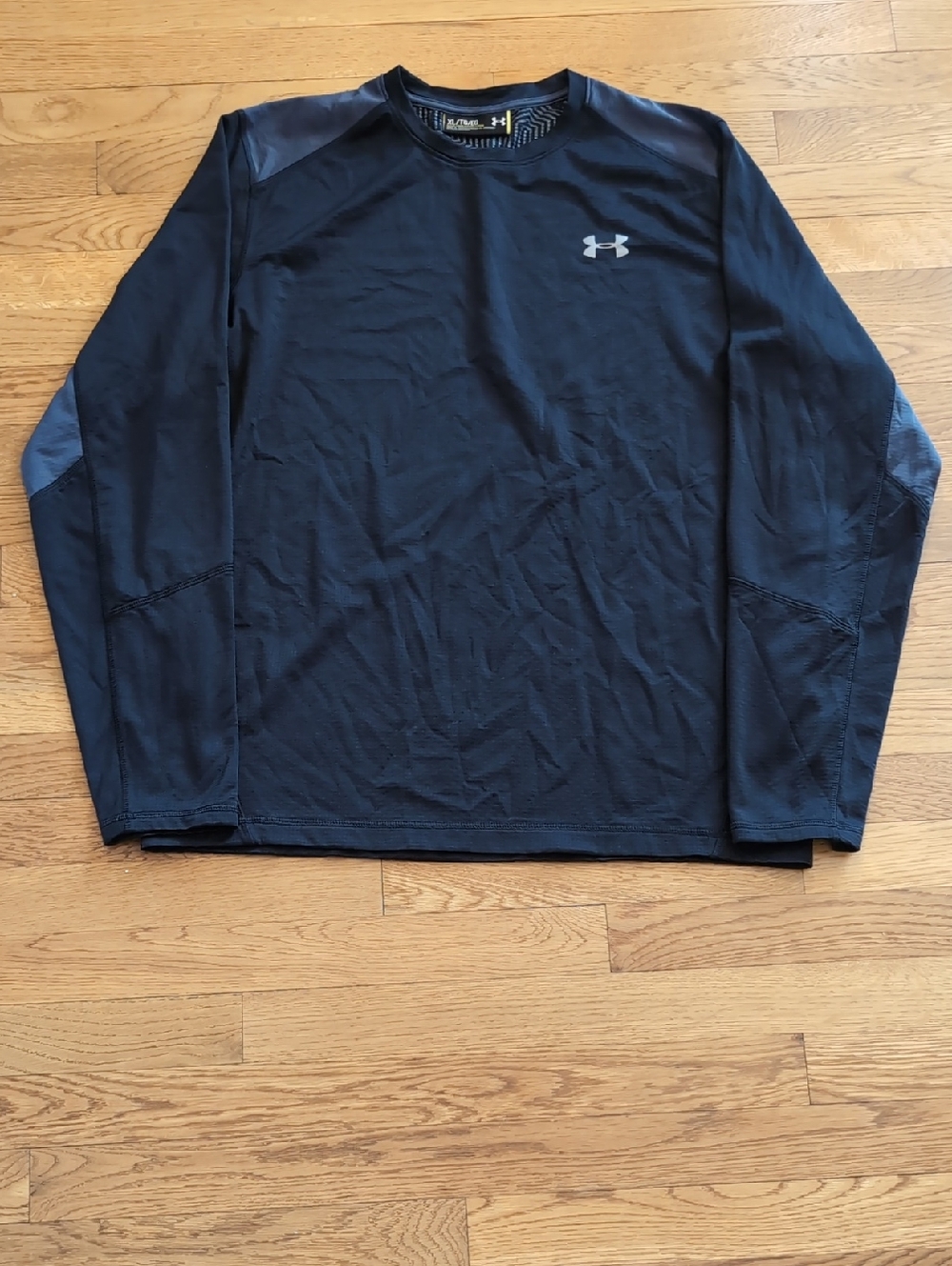 Under Armour Black Long-Sleeve Athletic Crew
